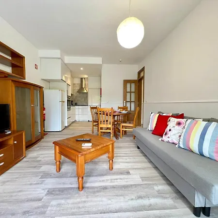 Apartment Nautilus With Pool By Homing *