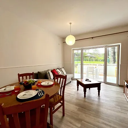 Nautilus With Pool By Homing *