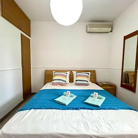 Apartment Nautilus With Pool By Homing